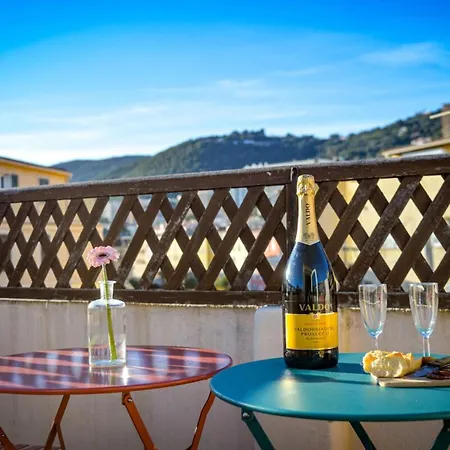 Rosella - Rooftop Hypercentre - By Tgb Ajaccio (Corsica)